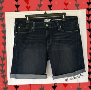 Levi's Modern Bermuda Shorts Dark Wash NWOT